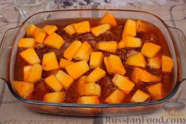 Гречка с мясом и тыквой (в духовке)